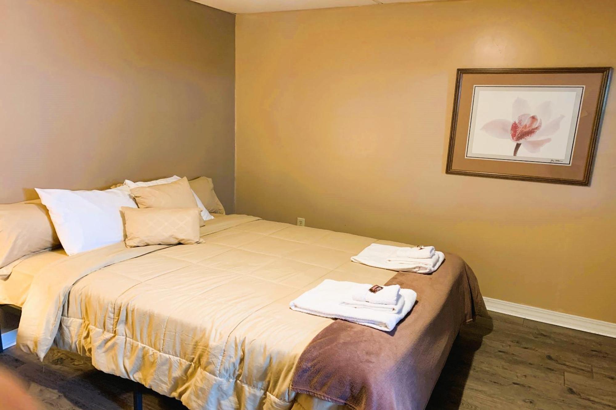 Love Hotels St John River By Oyo At Fort Kent Me Saint John Plantation エクステリア 写真