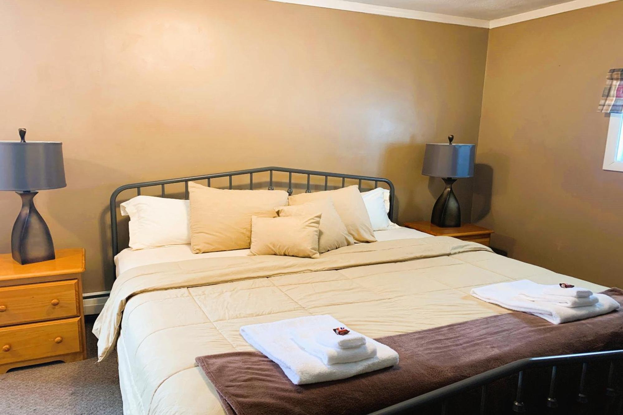 Love Hotels St John River By Oyo At Fort Kent Me Saint John Plantation エクステリア 写真