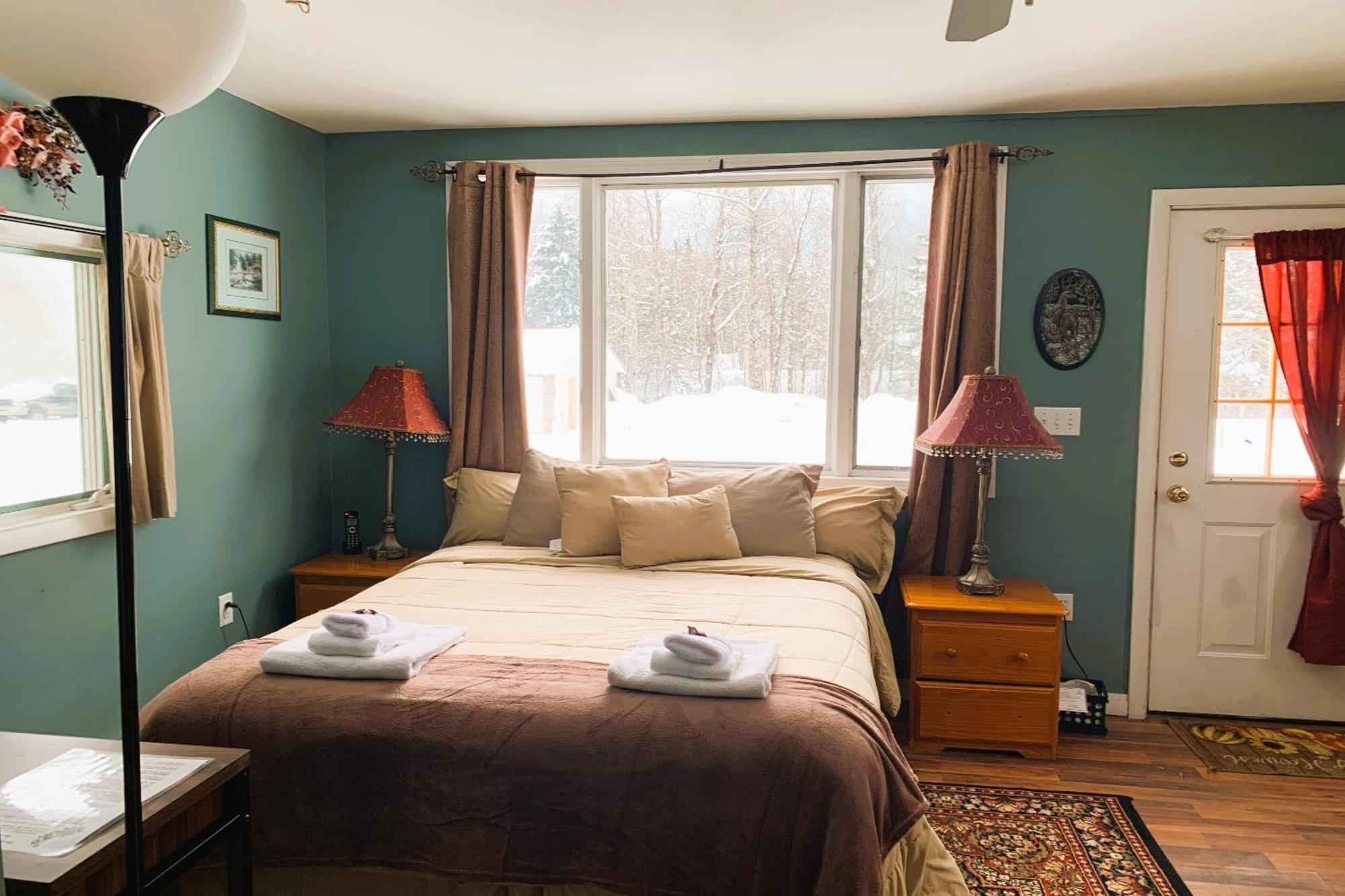 Love Hotels St John River By Oyo At Fort Kent Me Saint John Plantation エクステリア 写真