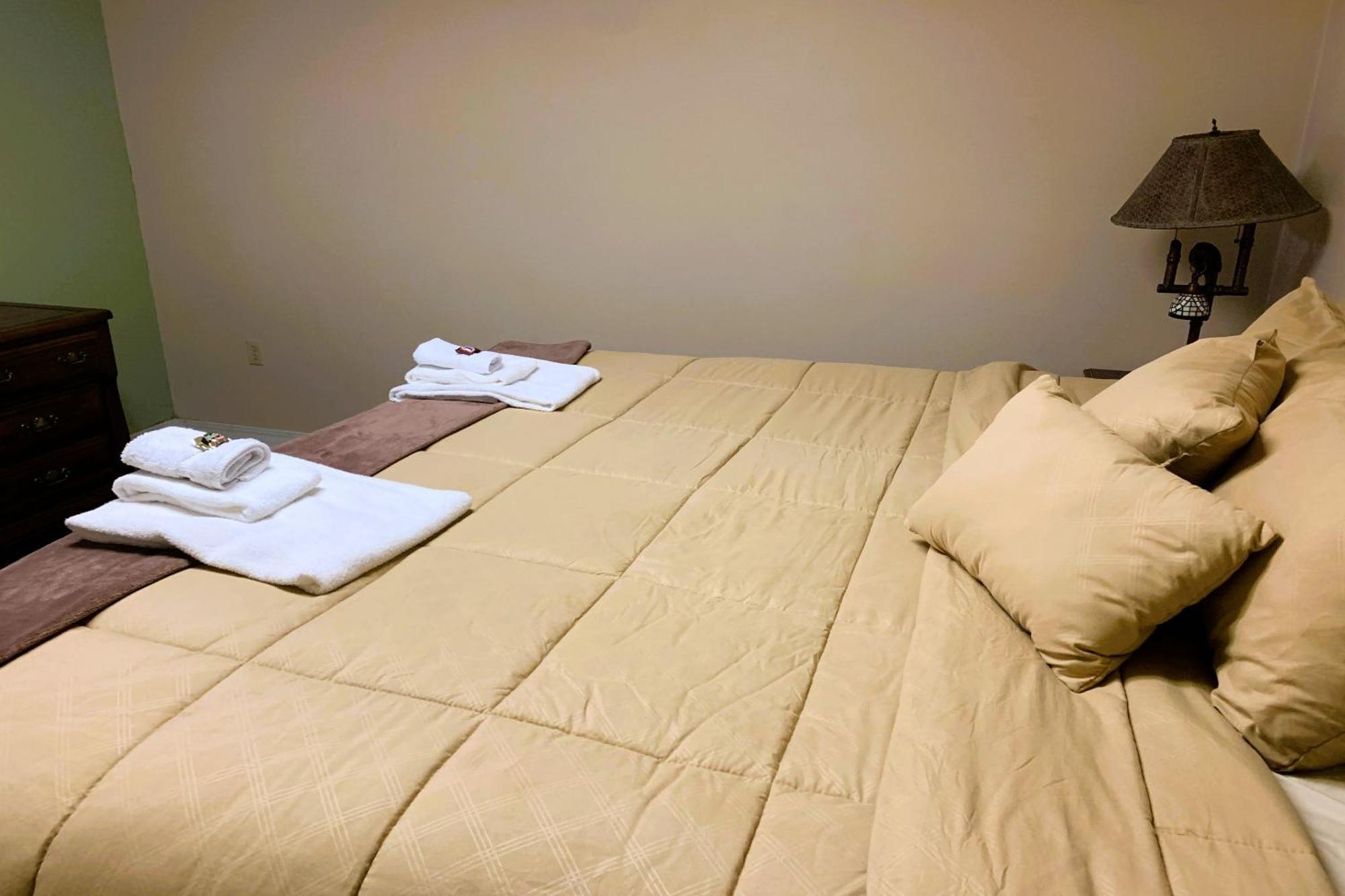 Love Hotels St John River By Oyo At Fort Kent Me Saint John Plantation エクステリア 写真
