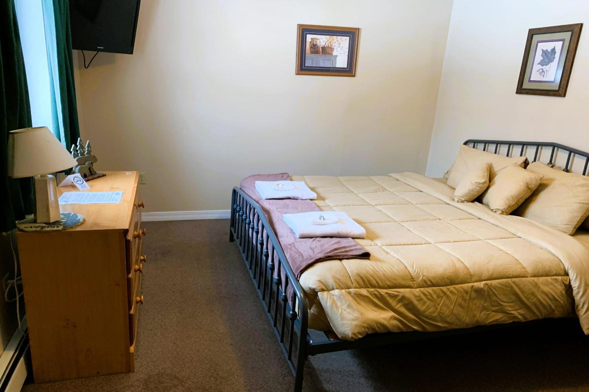 Love Hotels St John River By Oyo At Fort Kent Me Saint John Plantation エクステリア 写真